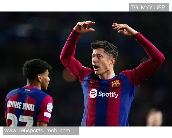 莱万静待巴萨未来决定将影响下赛季职业规划